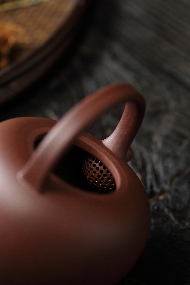 Cloud Cloud Wu Yafei 】 the it undressed ore purple clay tea set is a type manual home tea kettle