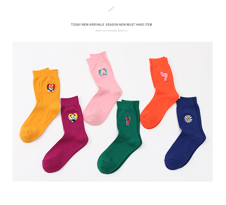 Cá nhân thêu nữ màu rắn vớ cotton Nhật Bản hoạt hình Harajuku vớ động vật Đại học gió Hàn Quốc dễ thương tất nữ cổ cao
