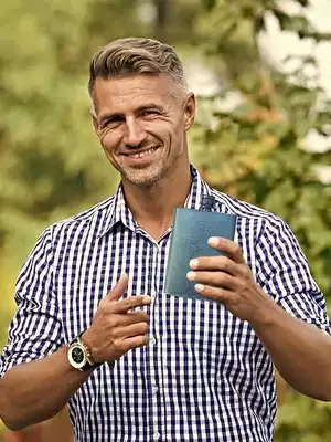 Pepsi Le 9 ounces and a half kg high-end titanium steel wine jug portable outdoor portable lightweight kettle five colors to choose from lettering