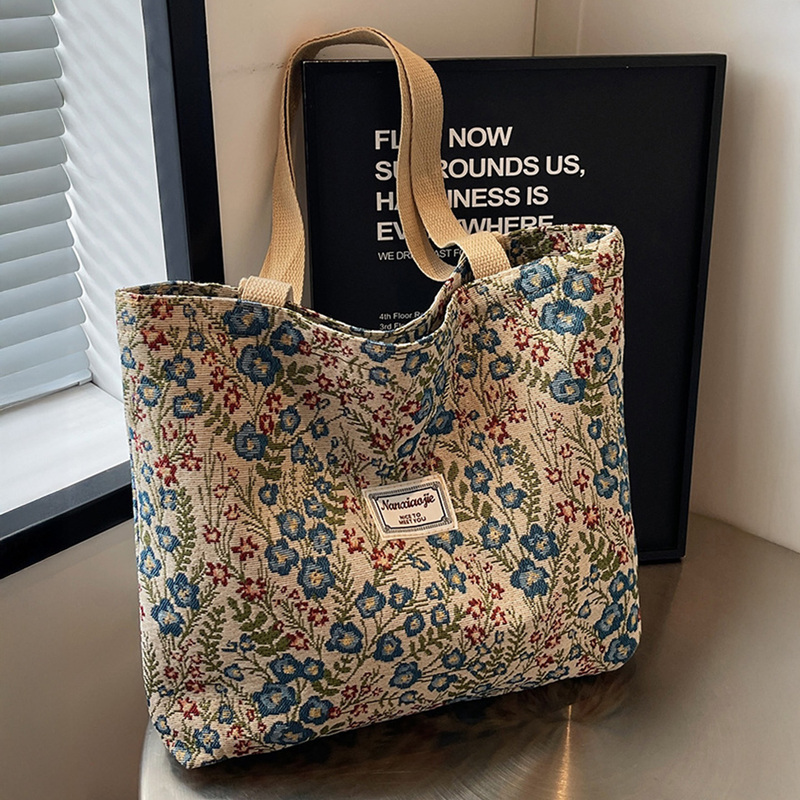 Large-Capacity Canvas Bag 2026 New Trendy Tote Bag for Women, High-End Commuter Handbag for Work and Miscellaneous Items