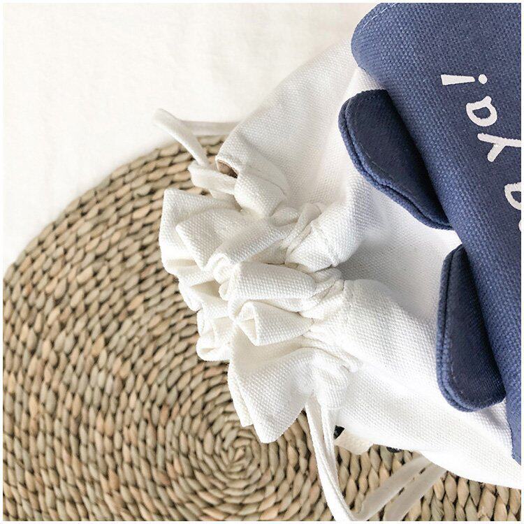 Детская сумка на ремне 春夏新款学生帆布小包包甜美淑女撞色单肩包可爱潮挂件抽绳斜挎包 Jifanpaul