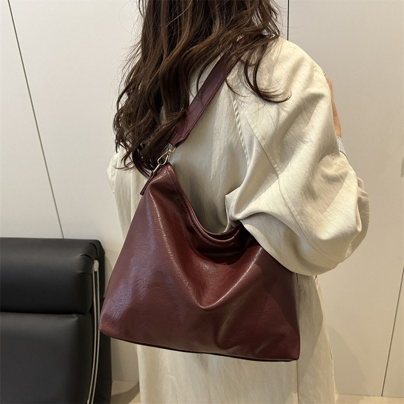 Сумка через плечо женская 2025 новая высококачественная сумка sense of bag универсальная диагональная сумка большой емкости для студенческих поездок на работу