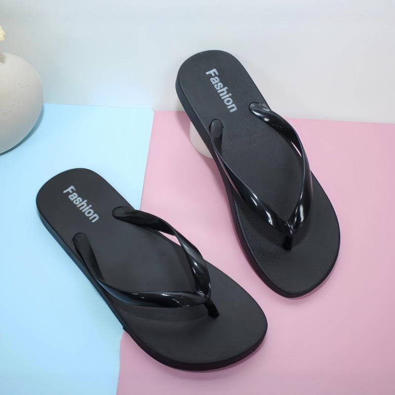 Women's Summer Flip-Flops for Outdoor Wear, Black Non-Slip Slippers for Bathroom, Shower, Beach, Seaside, and Swimming