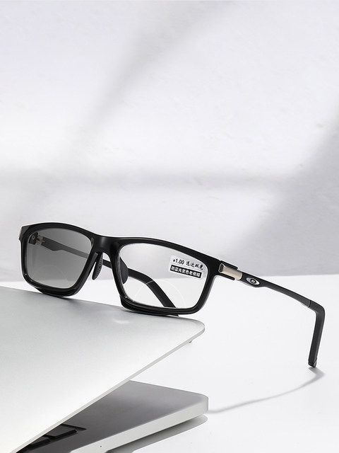 Sports Dual-Lens Photochromic Reading Glasses, Trendy Style for Men and Women, High-Grade Aluminum-Magnesium Ultra-Light Outdoor Far-Near Color-Changing Anti-Slip Presbyopic Glasses