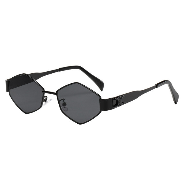 Retro Diamond-Shaped 2026 New Style Sunglasses with Small Frames, European and American Street Style, Instagram-Worthy, High-End Women's Street Style Sunglasses