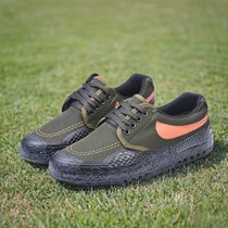 Street stall military training shoes womens labor insurance mens camouflage canvas liberation shoes yellow rubber shoes construction site running 90 yuan low price