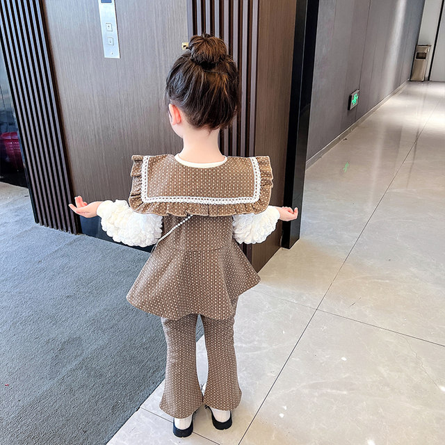 2023 new children's clothing net red children's clothing spring Korean version of the three-piece suit for girls