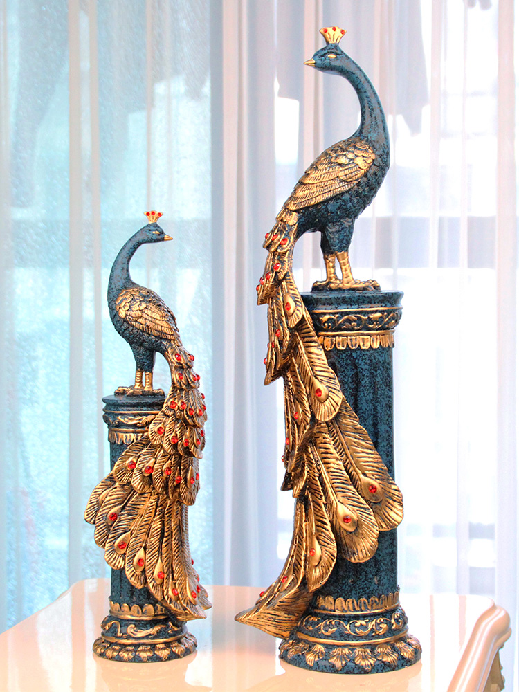 European-style home wine cabinet decoration decoration creative living room entrance TV cabinet American peacock decoration Modern and simple
