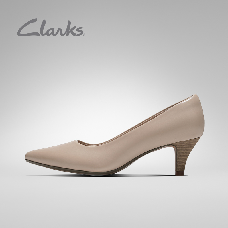 clarks kitten heels