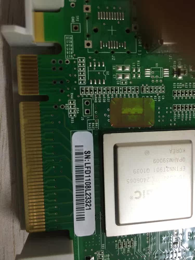 Sun Oracle 富士通m4000伺服器整機實物如圖