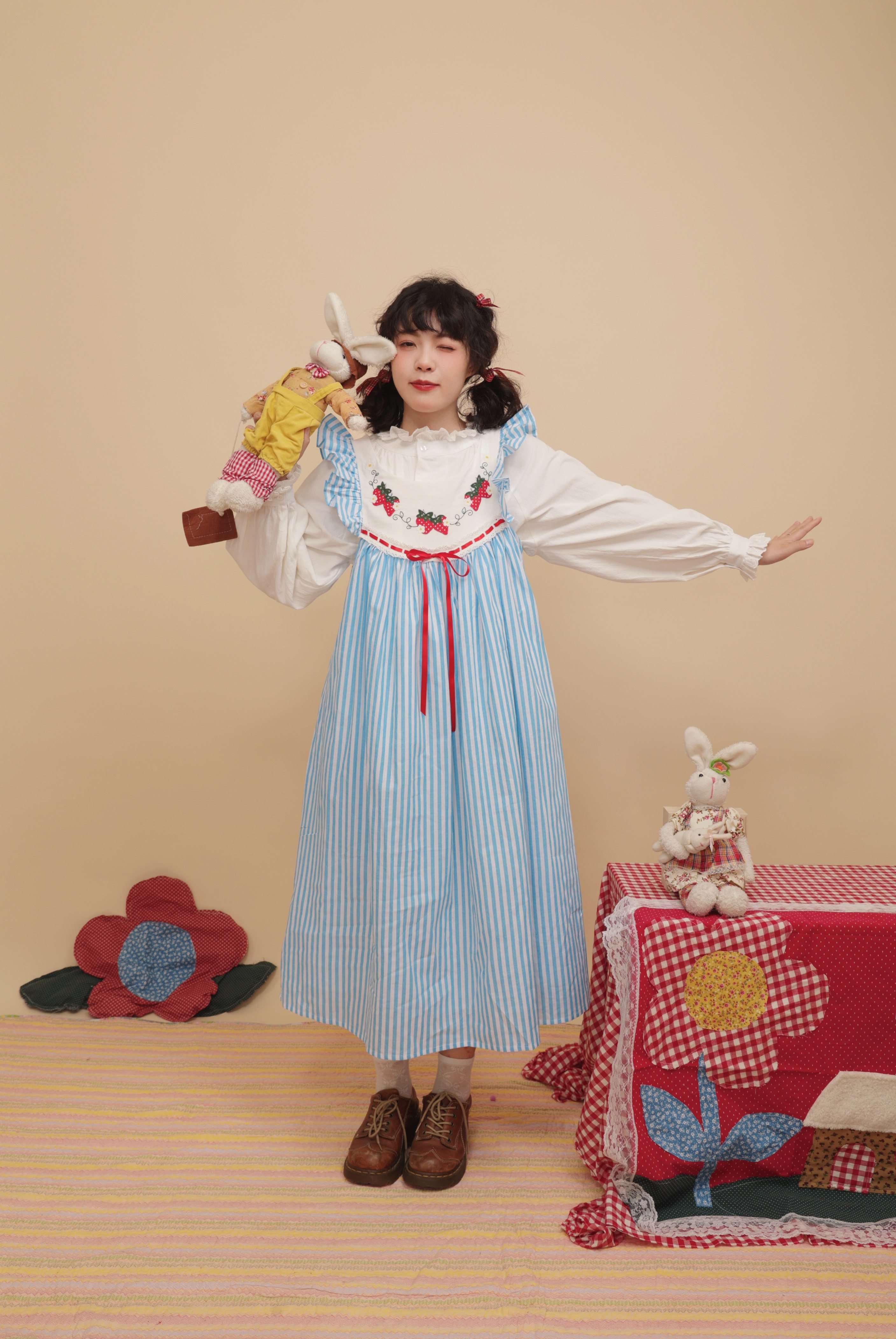 15%OFF】ヴィンテージガーリー いちごアップリケ フリルスリーブ
