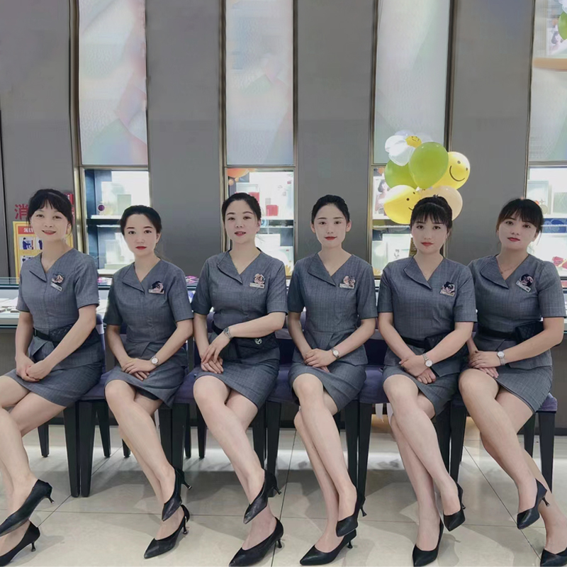 孟津春夏工服套装：职场中的时尚舒适之选