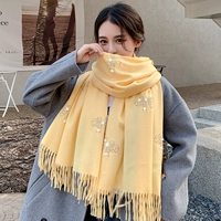 Из жемчуга, желтый