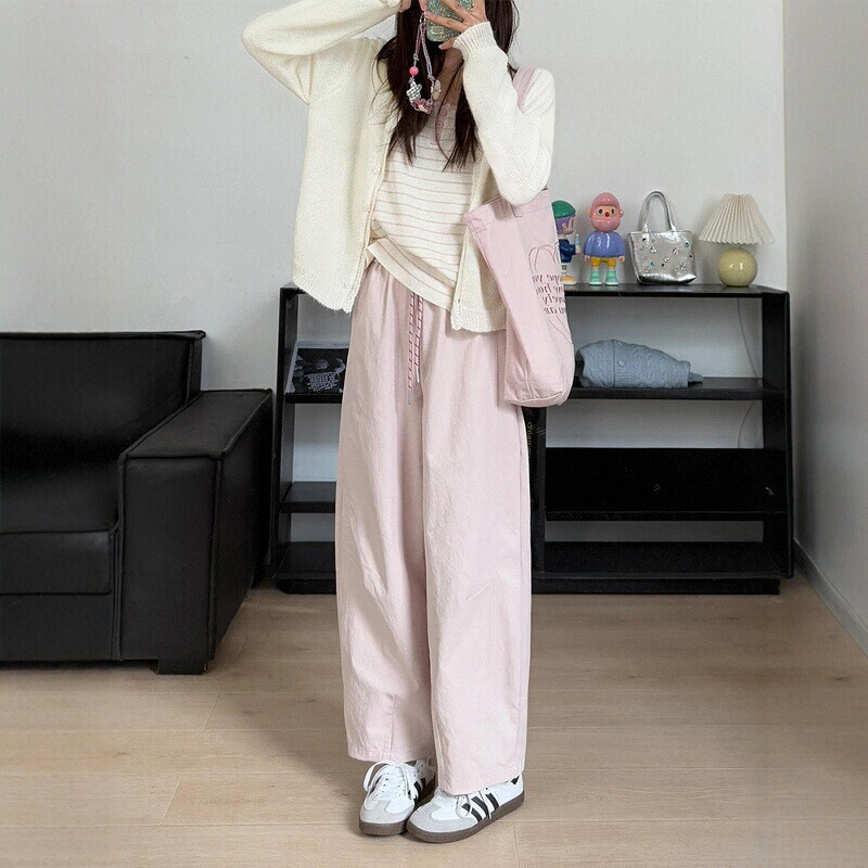 Japanese-Style Pink Balloon Pants for Women, New Summer Style for Plus-Size Girls, Loose and Slimming Wide-Leg Cropped Casual Cloud Pants Japanese-Style Pink Balloon Pants for Women, New Summer Style for Plus-Size Girls, Loose and Slimming Wide-Leg Cropped Casual Cloud Pants