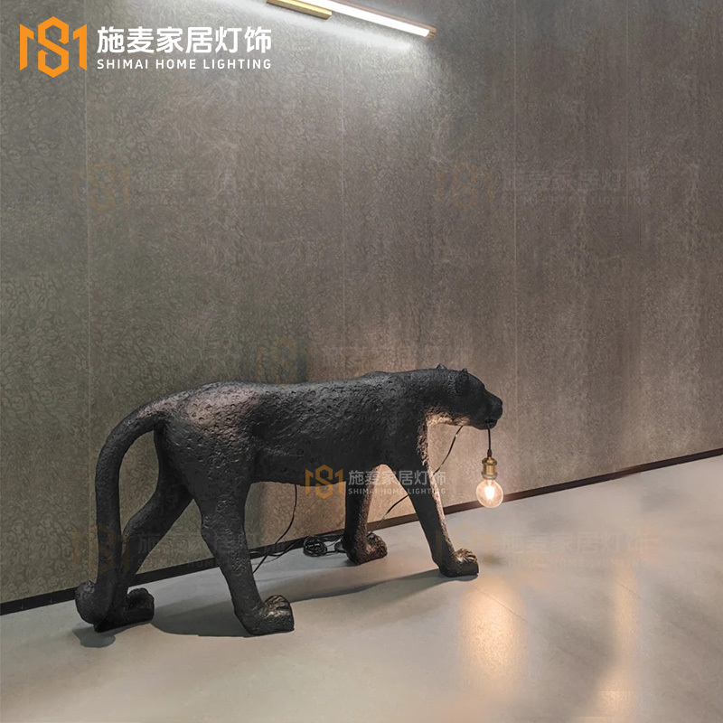 Leopard Floor Lamp Art Ornament Modern Light Luxury Creative ins Style Leopard Chandelier Hotel Living Room Decoration