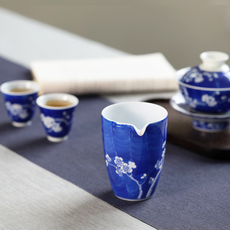 Blue and white ice mountain sound hand - made may well fair keller cup points of tea, tea sea jingdezhen ceramic tea set tea accessories