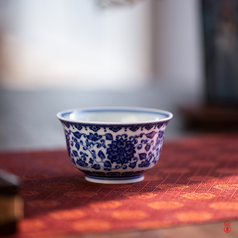 Art home benevolence put flowers zhengde glass ceramic cups master of kung fu tea set sample tea cup tie flowers zhengde cup