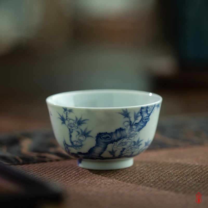 After the rain the world April day master cup jingdezhen high temperature ceramic teacups hand - made porcelain cup master