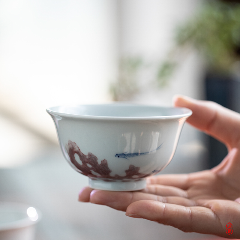 Blue and white jade hidden mountain room youligong to admire the stone fish of jingdezhen ceramic cups by hand master cup kung fu tea set