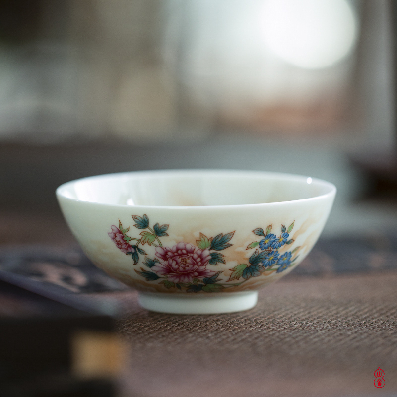 Wen - hua liu alum red chicken & other; Peony riches and honour figure & other; A cup of jingdezhen ceramic cups high - end checking master CPU