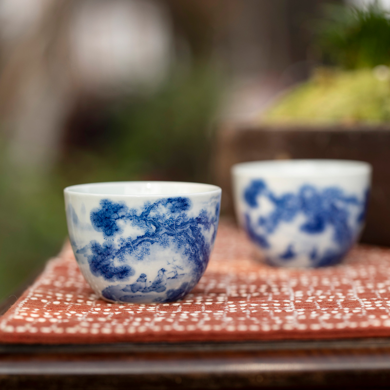 Lin Yin wind series flora of jingdezhen blue and white master cup single hand - made of CPU ceramic cups kung fu tea set