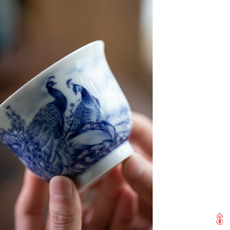 Art home benevolence jingdezhen blue and white peacock tureen checking ceramic high - end tureen tea bowl bowl