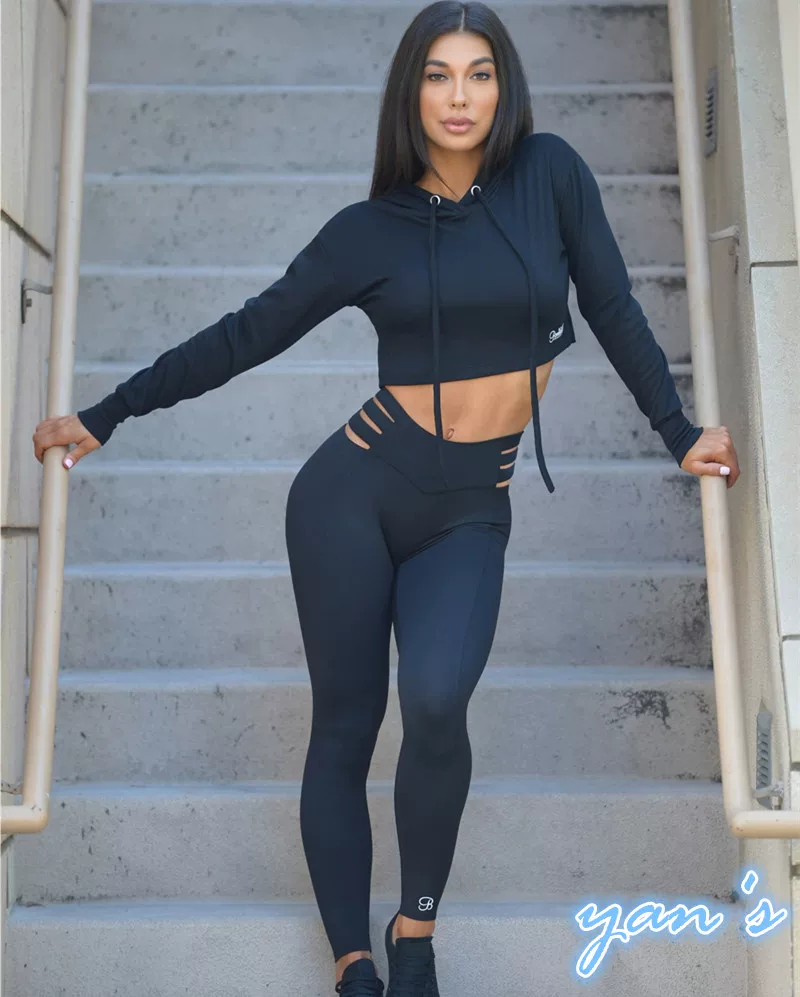 Снижаемая до скидки аутентичная американская BOMBSHELL спортивная худи CROPPED HOODIE для женщин
