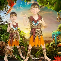 Африканская барабанная работа детской службы индийцы коренные виды примитивных охотников