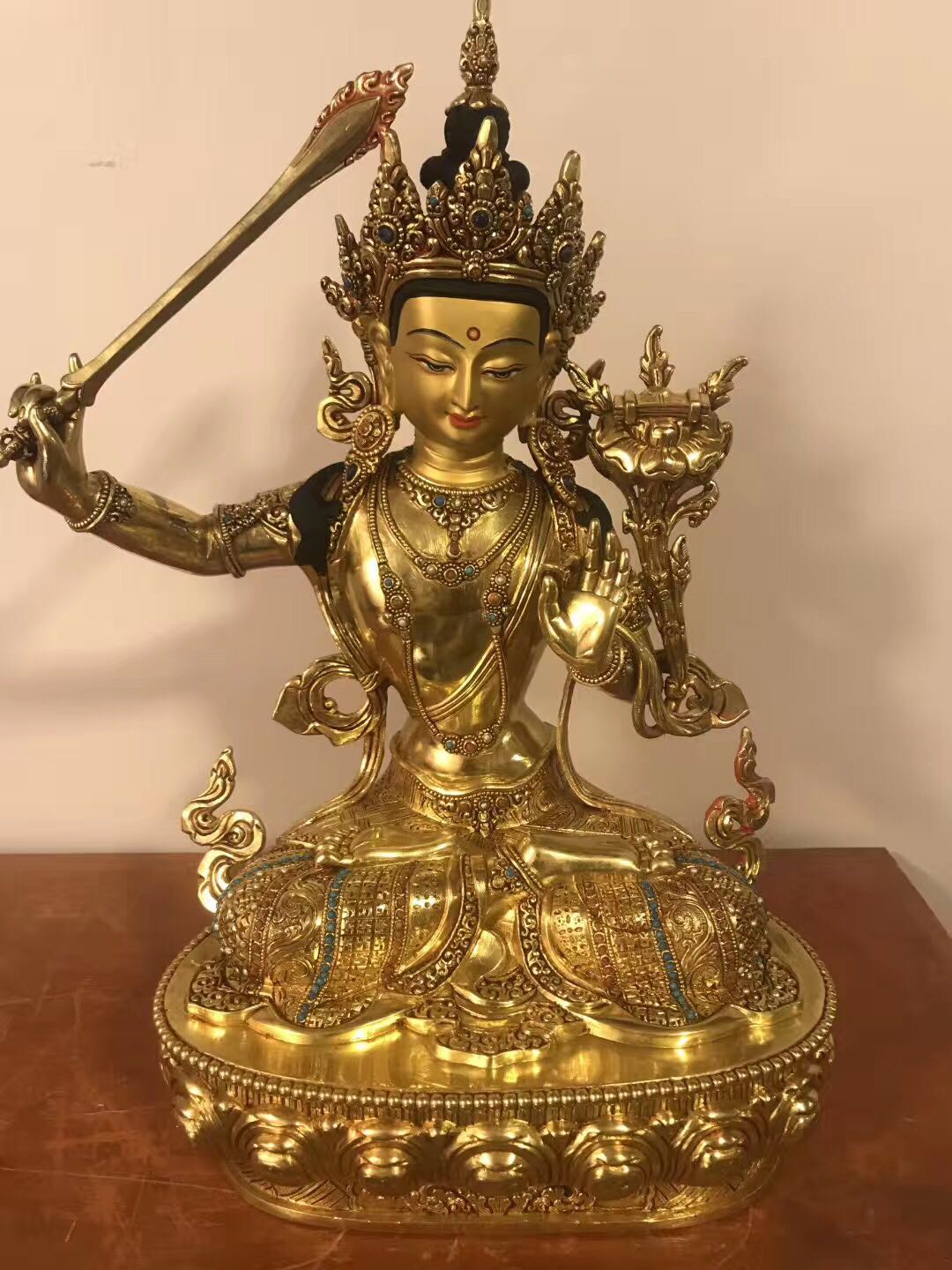 Nepal crafted pure copper Buddha statue art to appreciate not shoot