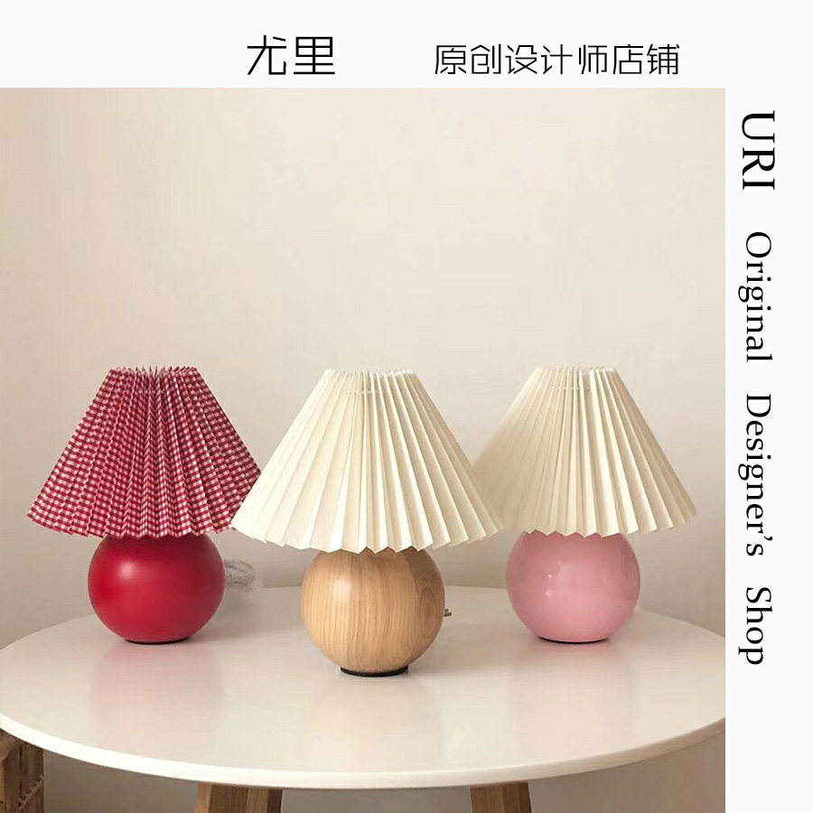 URI Korea multi-colored hundred-fold lamp bed desklamp retro Nordic cream ceramic silk decoration lamp