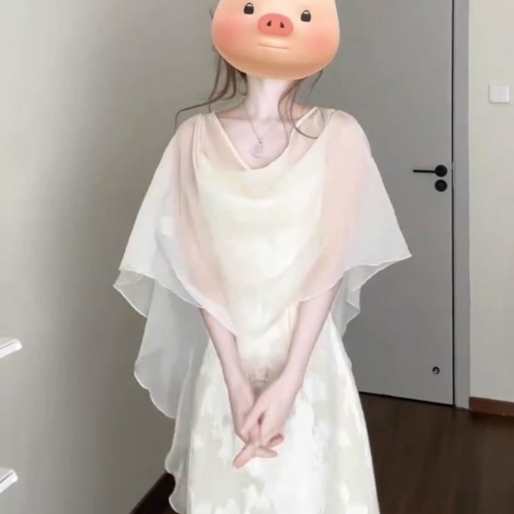 Irregular Lightweight Sun Protection Clothing for Women in Summer, Paired with Cheongsam Dresses, Thin Shawls, Breathable Cardigans, and Outerwear