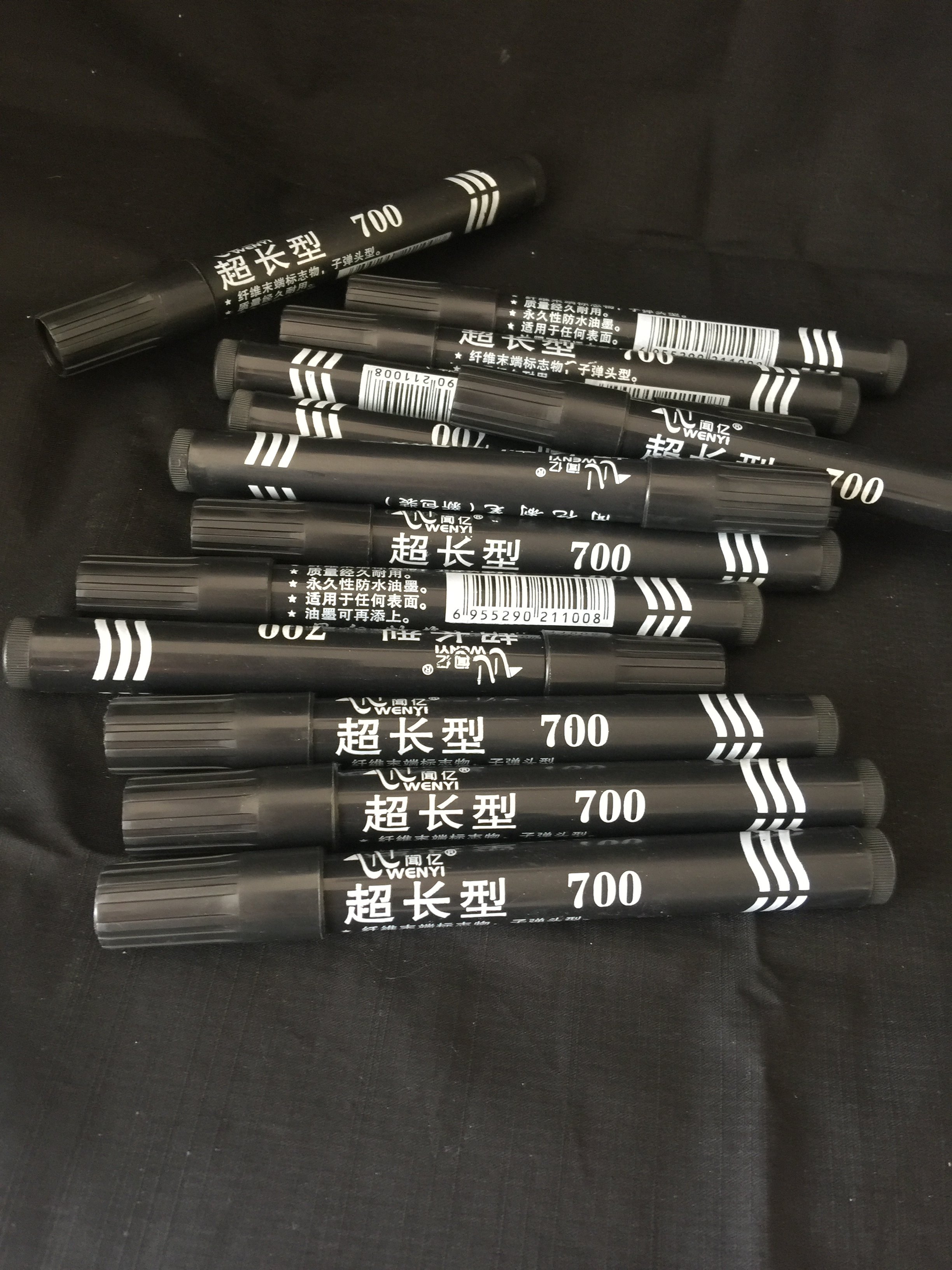 Wenyi oily marker pen Extended express kiwi pen Mike pen thickness hook line logistics watercolor pen wholesale