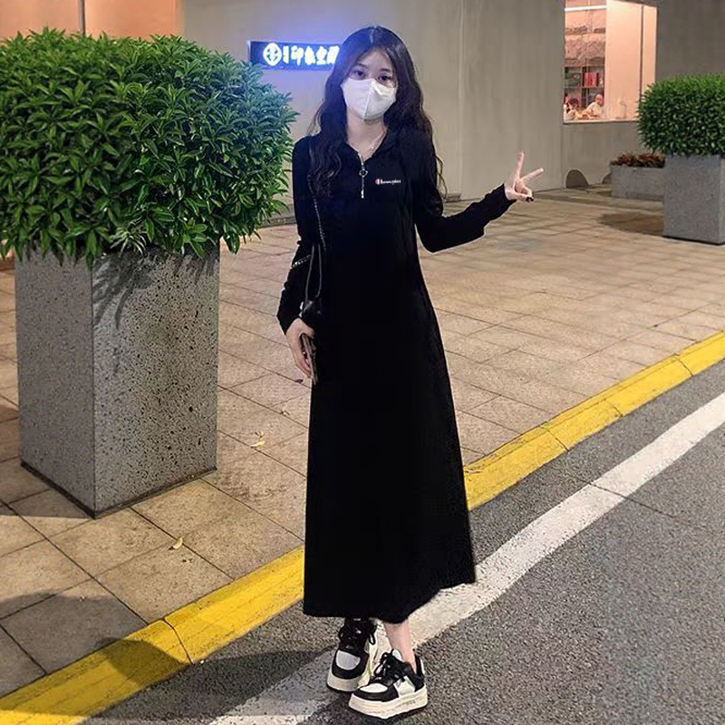 Champion Bean Black Long-Sleeve Draped Hooded Dress for Women, Spring High-End Slimming and Elegant Base Long Dress