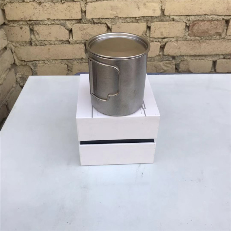 Pure titanium water cup healthy and environmentally friendly material 450ML office tea tea with lid pure color metal ultra light mark cup