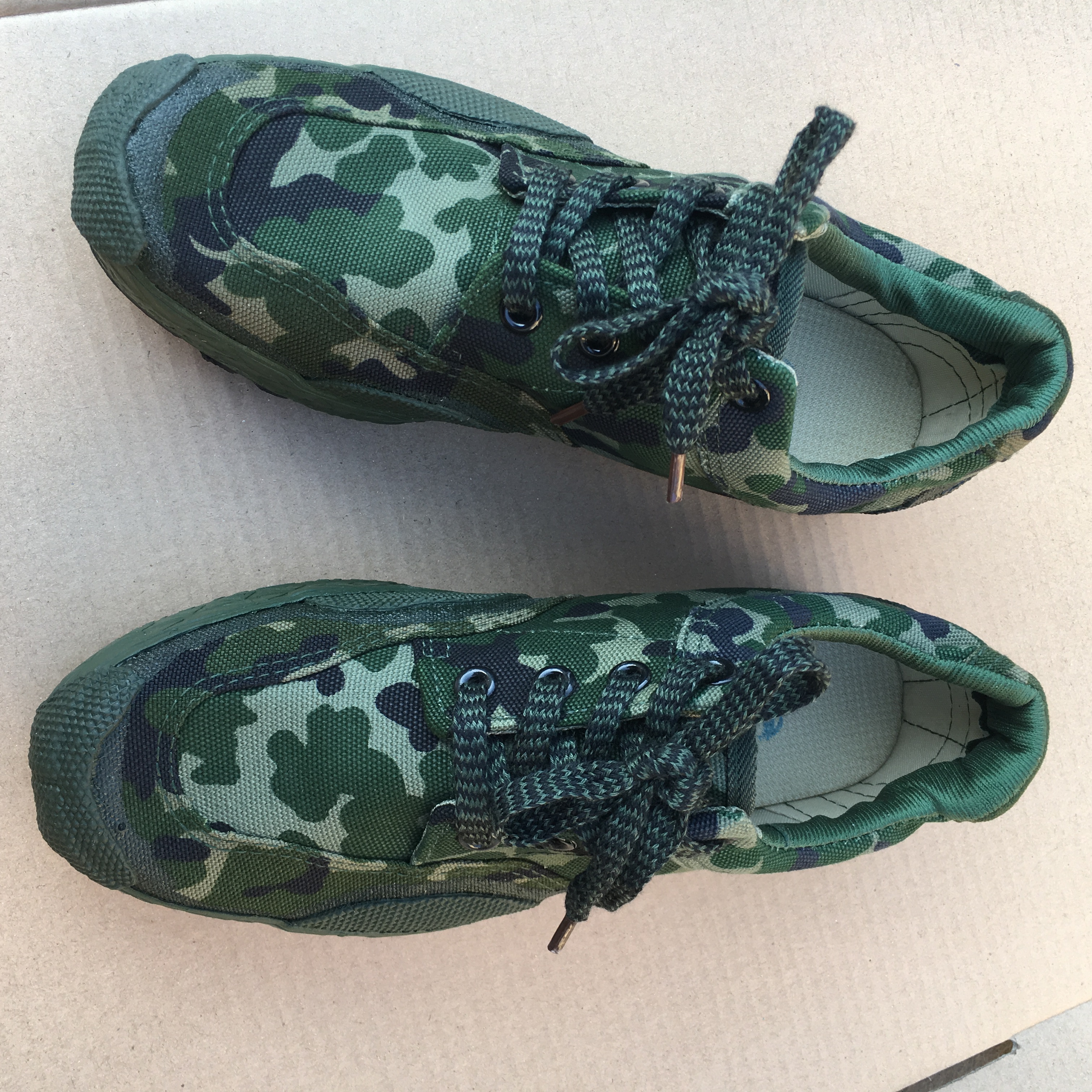 Diudiu 06 low-waisted low-top lace-up rubber shoes non-slip wear-resistant construction site labor insurance shoes training shoes training shoes