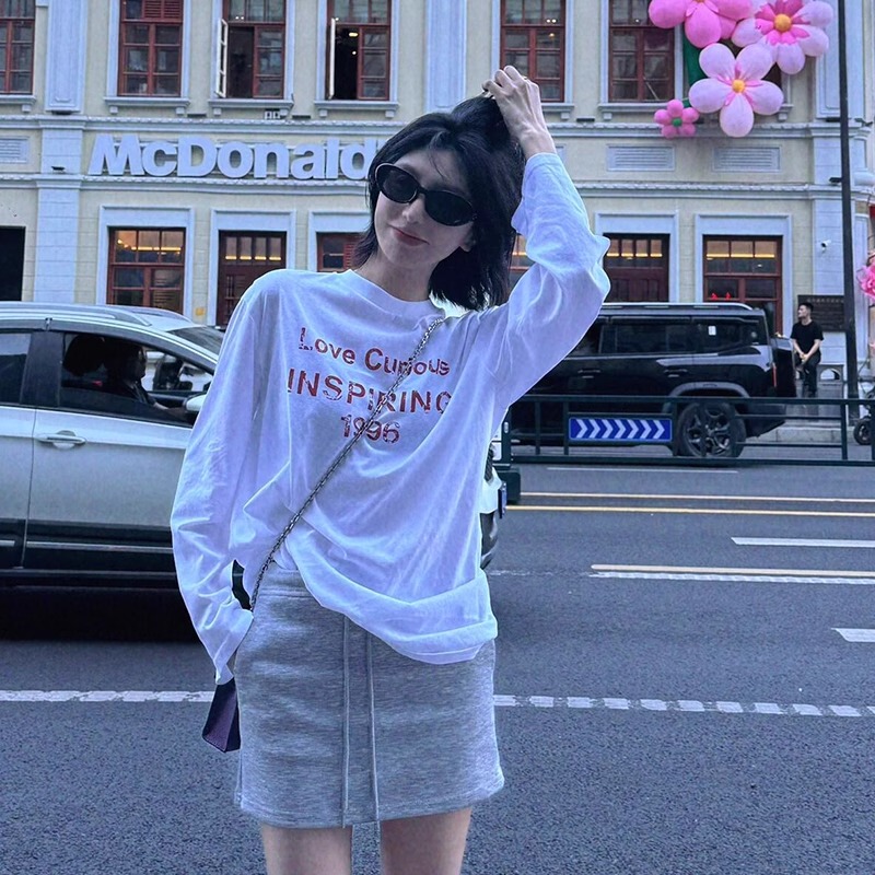 American Retro Letter Print Thin Sun Protection Blouse for Women, Ice Silk Loose Thin Long-Sleeved T-Shirt Casual Top for Summer American Retro Letter Print Thin Sun Protection Blouse for Women, Ice Silk Loose Thin Long-Sleeved T-Shirt Casual Top for Summer