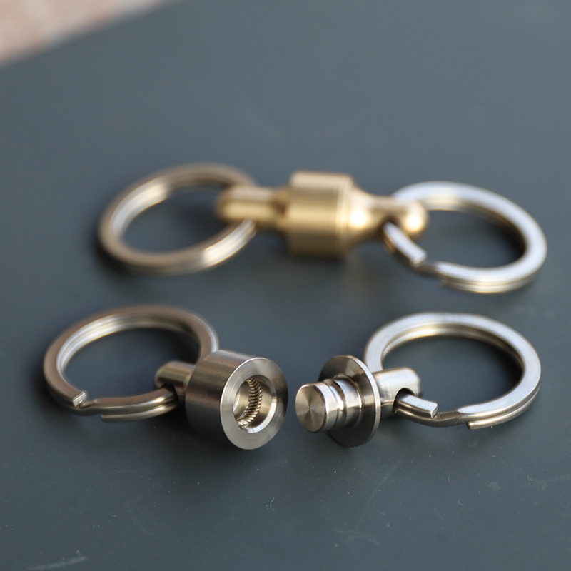 EDC quick release hanging buckle titanium alloy brass double section quick separation key chain