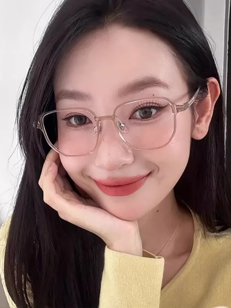 Ultra-Light Polygonal Transparent Gray Glasses for Nearsighted Women, Customizable Prescription, Large Frame, Natural Look, Stylish, Blue Light Blocking Frame