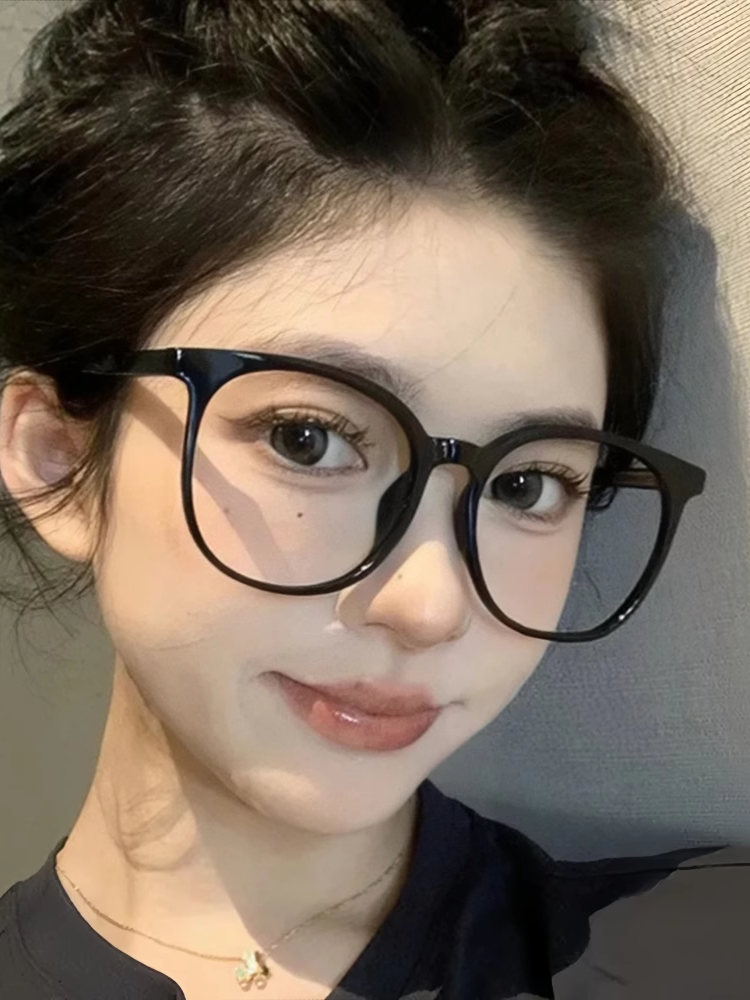 Ultra-Light Myopia Glasses for Women, Suitable for Astigmatism, Plain Black Large Frames, Flattering for Round Faces, Anti-Blue Light, Student Non-Prescription Glasses