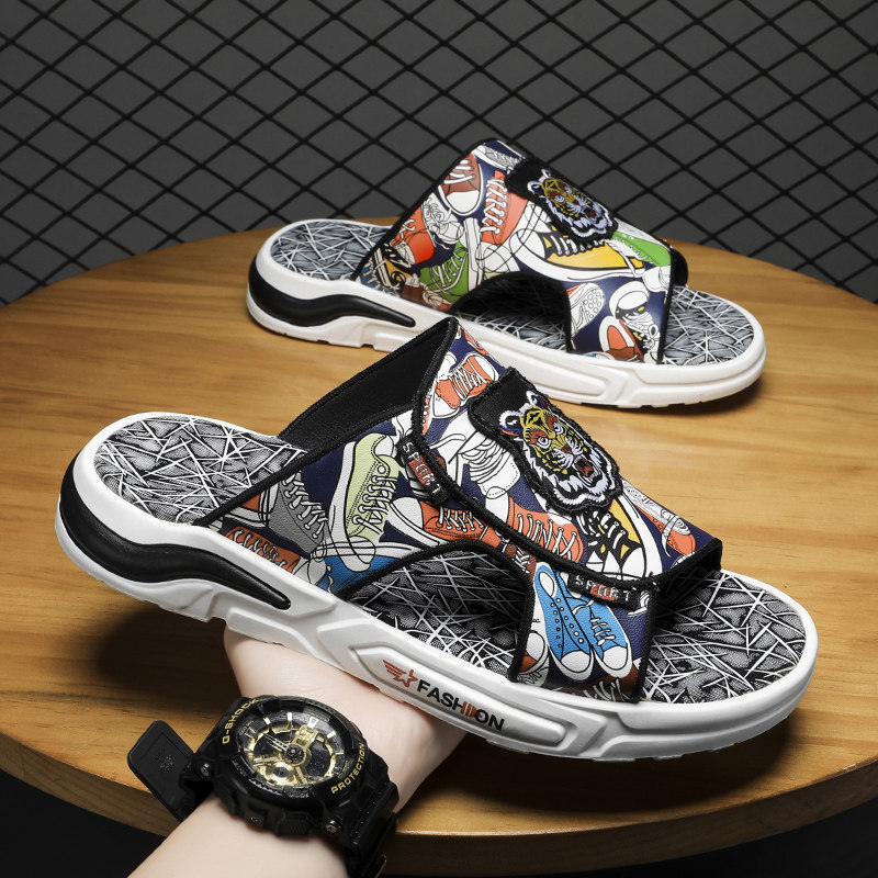 Slippers Men 2022 New Summer 100 Hitch National Trend Net Red Sand Beach Deodorant Anti Slip Movement Outside to Chill Drag