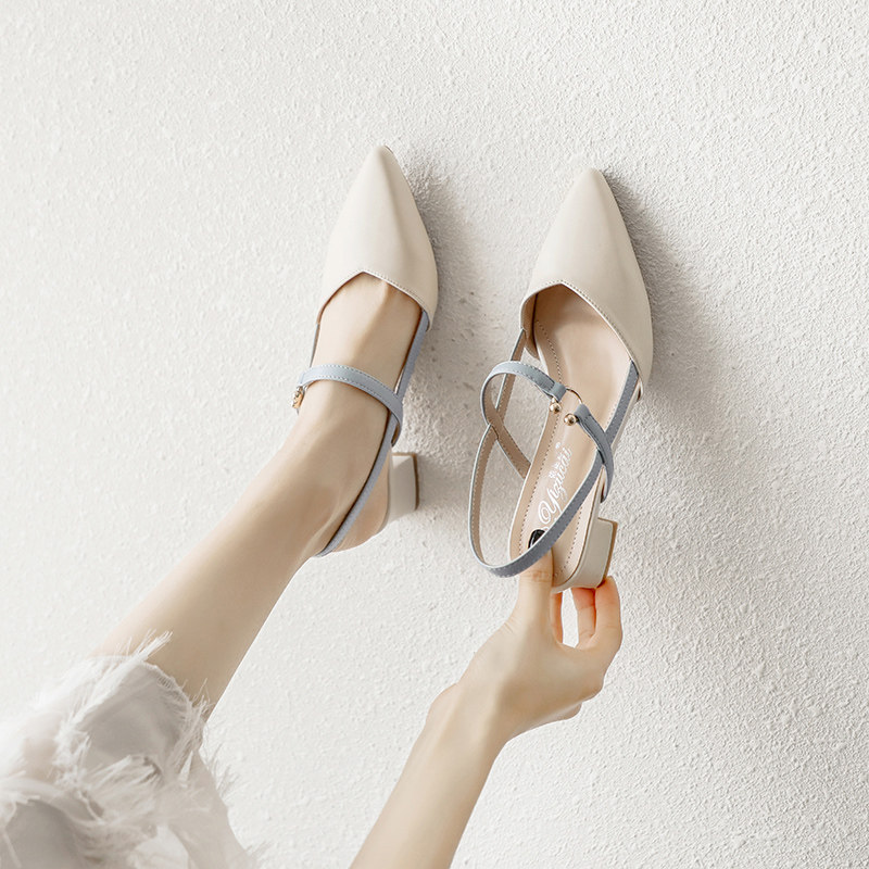 Sandals women's 2022 new summer fashion medium heels, thick heels, soft soles, toe caps, high heels, small size 313233 single shoes