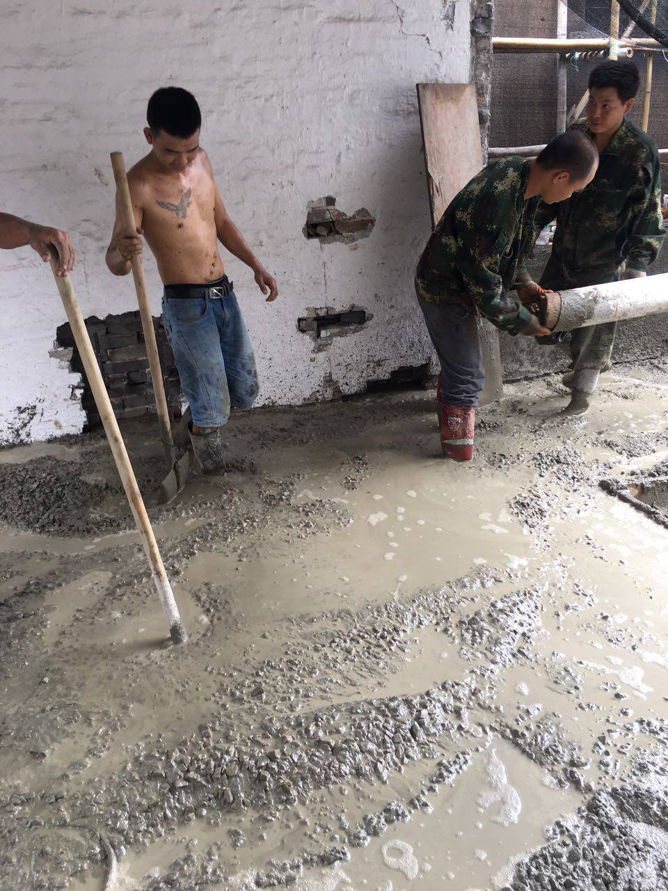 Guangzhou fully packaged repair of old houses, rough houses, rental houses, villa decoration, reconstruction, repair, mud and water engineering construction and renovation