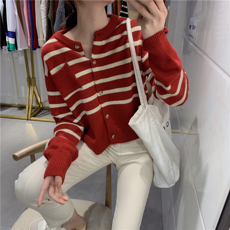 Literature and art round collar Spring loaded knit Korean version loose display slim fit and slimmer jacket striped jacket striped shorts for women-Taobao