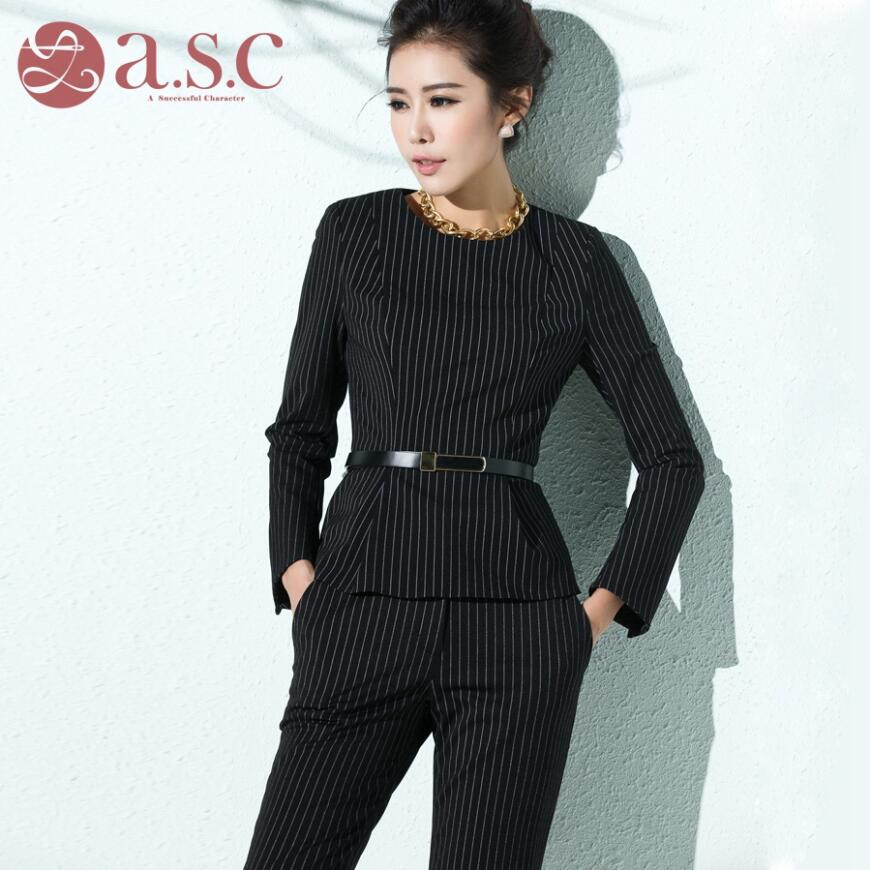 Tailleur femme - Ref 3242277 Image 1