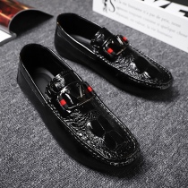 2022 spring new men sloth beans Bean Shoe Trends 100 Hitch A Foot Pedal Crocodile Tattoo Face Leather Shoes Mens Shoes