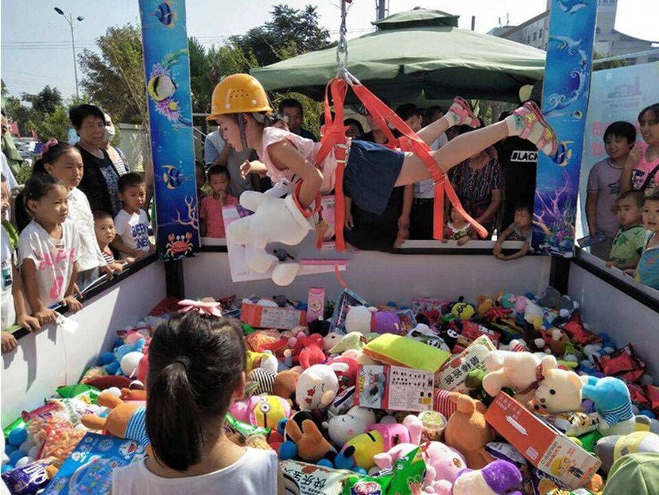 Biathlon Doll Console Large Live-action Machine Equipment Hangman Version Grab Stall Machine Netting Red Out of Snacking Gondola