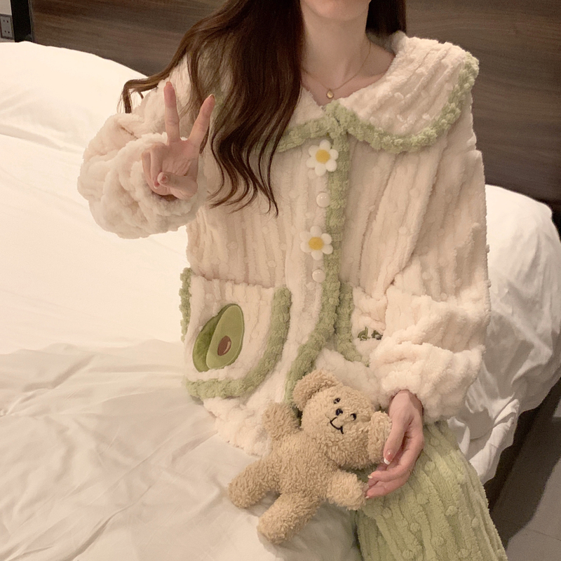 2026 New Coral Velvet Pajamas for Girls, Spring, Autumn and Winter Two-Piece Set, Thickeneded and Warm, Flannel Home Clothes