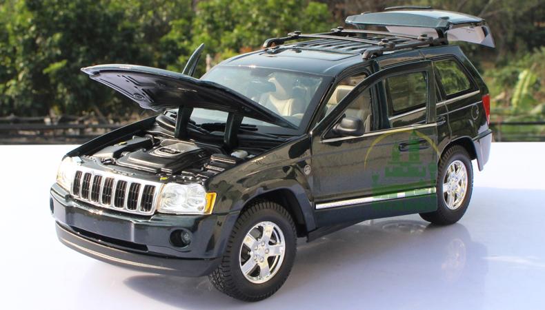 Mercedes-Benz hợp kim 1:18 mô hình xe đồ chơi Jeep Grand Cherokee mô phỏng mô hình xe tĩnh màu xanh đậm bán mô hình tĩnh