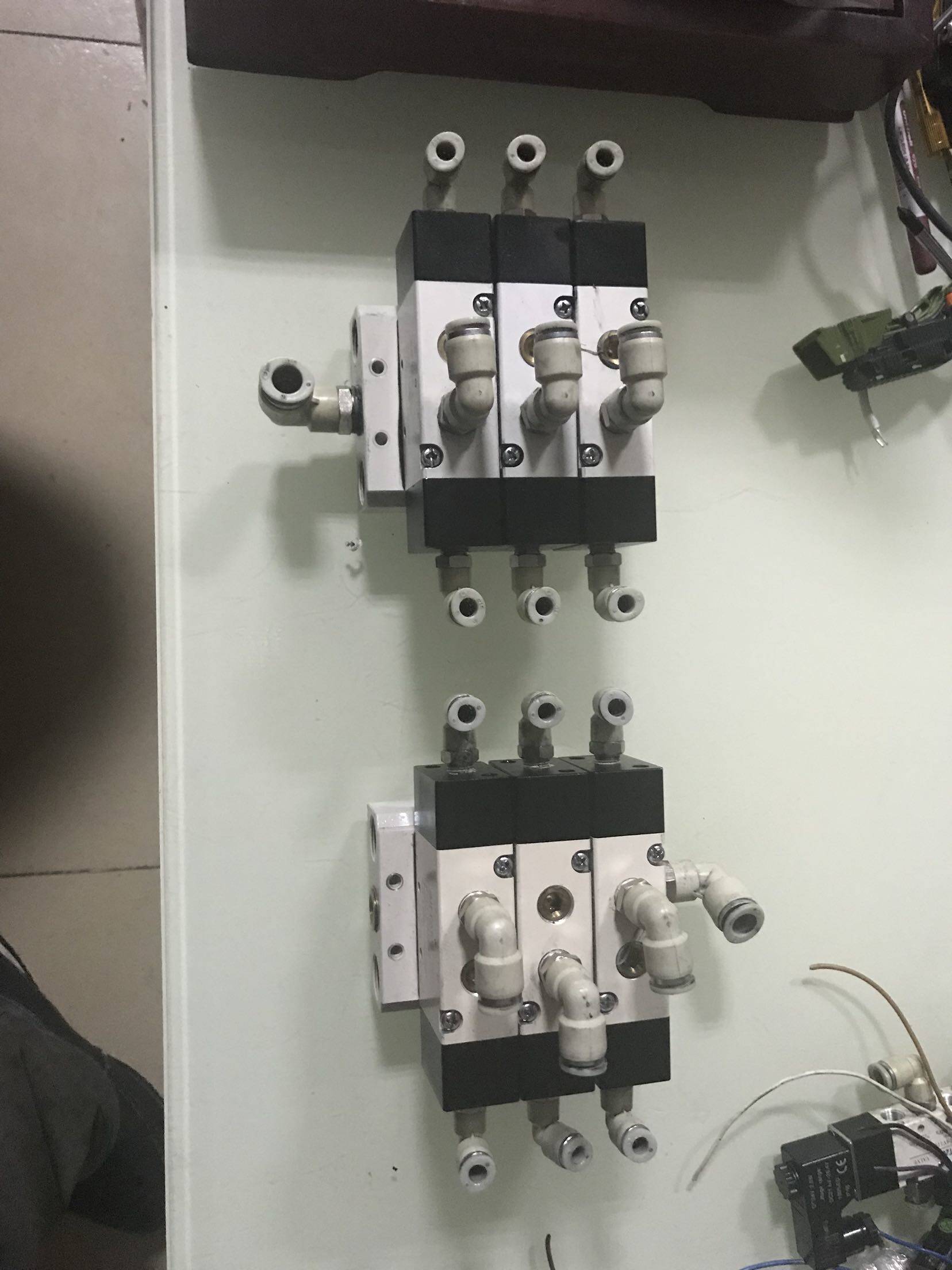 Demolition machine secondhand Yad polite move the second five ventilation control valve 4A320-08 Physical map the whole group price