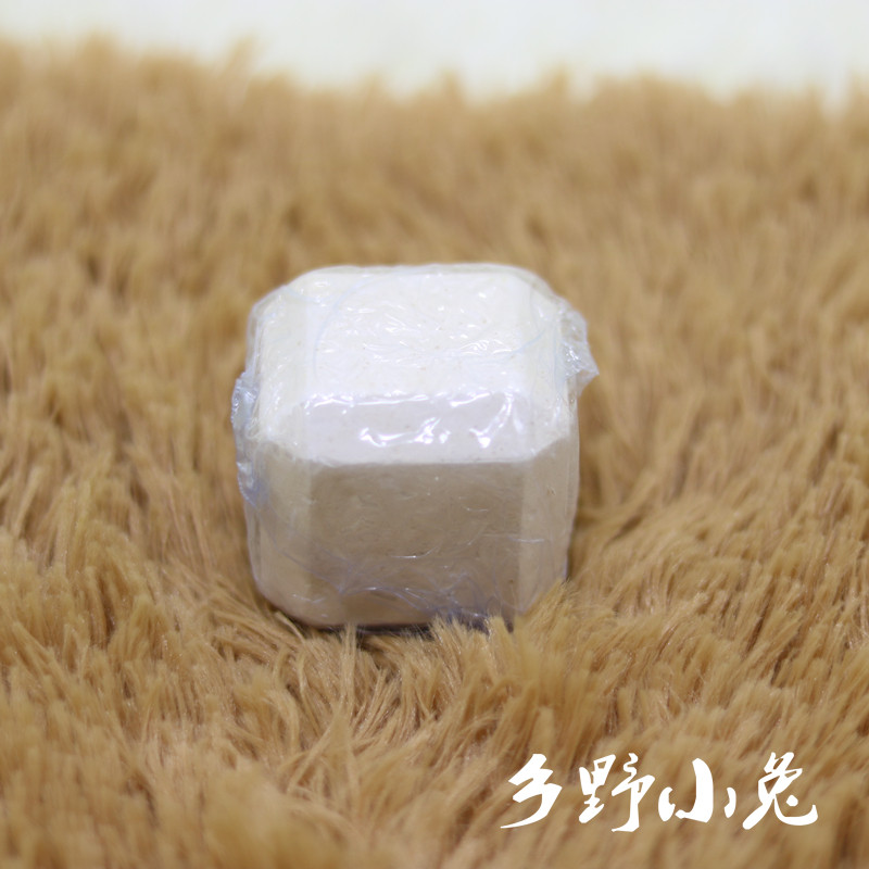 Pet Rabbit Guinea Pig Chinchilla Guinea Pig Tends to Oversized Molar Stone Molar Stick Rabbit Supplies Rabbit Snack Toys